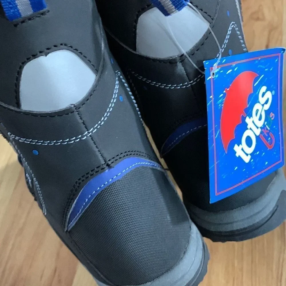Totes size 5 boys boots winter